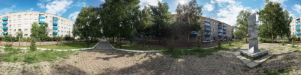 Памятник памяти Чернобыльцев в г. Мелеуз. Фотография.