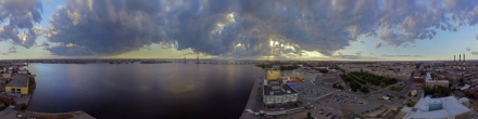 Морской порт Санкт-Петербурга. Фотография.